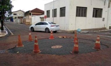 Prefeitura remove rotatórias consideradas inadequadas