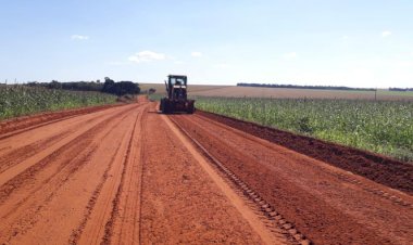 PONTO CHIQUE: Prefeitura realiza regularização e reconformação da plataforma JTI 301