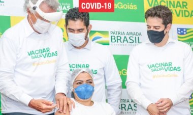 Goiás muda estratégia e passa a destinar 100?s vacinas por faixa etária