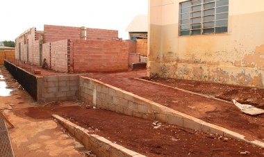 Escola Municipal Auta de Souza passa por reforma e ampliação