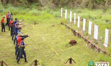 Guarda Civil de Jataí participa de curso prático de tiro