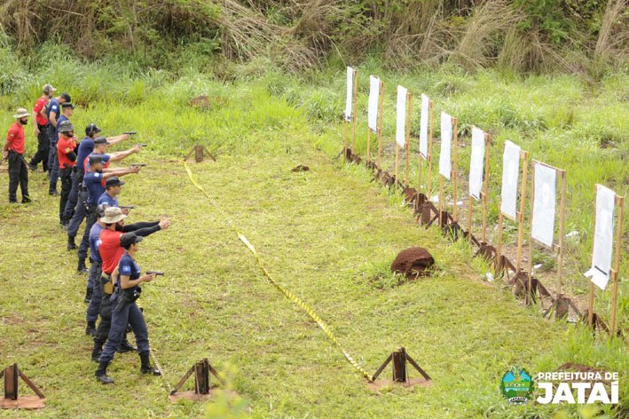 Guarda Civil de Jataí participa de curso prático de tiro