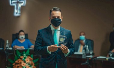 Juiz Thiago Castelliano agora é cidadão jataiense