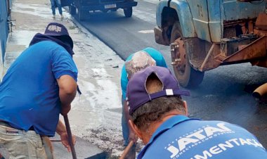 OBRAS: Prefeitura realiza manutenções em bocas de lobo e recapeamento na Avenida Brasil