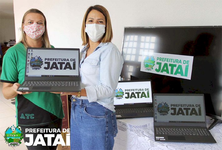 EDUCAÇÃO: Professores da rede municipal recebem notebooks