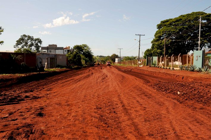 INFRAESTRUTURA: Prefeitura asfalta mais uma rua da Vila Sofia