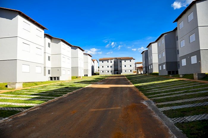 Agehab entrega 900 apartamentos durante Mutirão Governo de Goiás