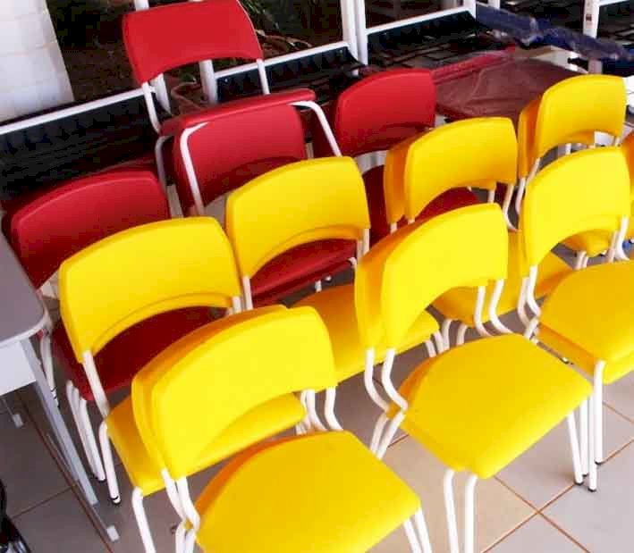 Educação: Escola Nilo Lottici recebe novos mobiliários