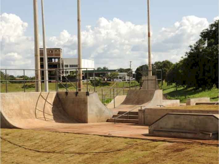 Obras: Construção do Complexo Poliesportivo do Parque Ecológico JK avança