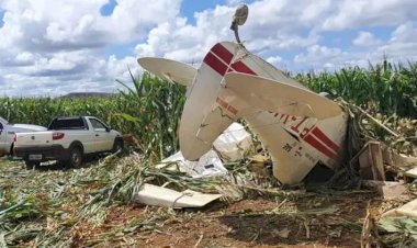 Avião agrícola cai próximo ao Distrito Federal matando o piloto de 54 anos