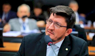 Deputado Glaustin da Fokus recebe título de cidadão jataiense nesta quinta-feira