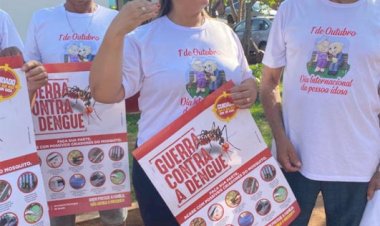 GUERRA CONTRA A DENGUE: Idosos participam de ação de combate ao mosquito