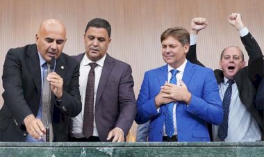 BRUNO PEIXOTO É REELEITO PARA 2° BIÊNIO NA ALEGO EM SESSÃO PRESIDIDA PELO DECANO PAULO CEZAR MARTINS