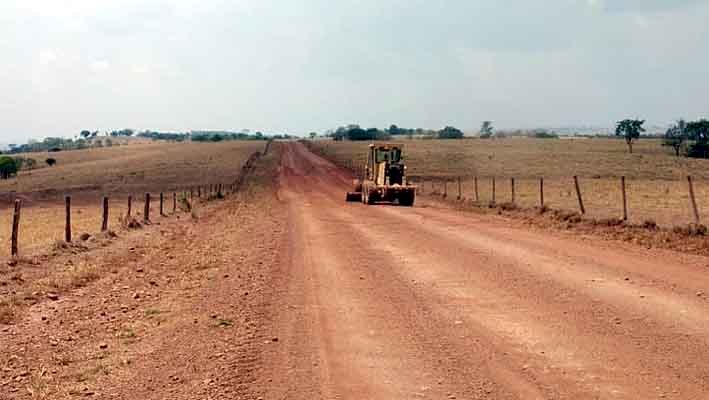 Prefeito Aleomar Rezende anuncia obras na estrada Mineiros a Chapadão do Céu