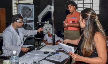 FILA ZERO: População de Mineiros ganha consultório oftalmológico itinerante