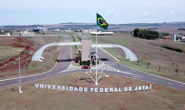 Estudante de escola pública pede ajuda financeira para custear mudança para estudar medicina na UFJ, em Jataí