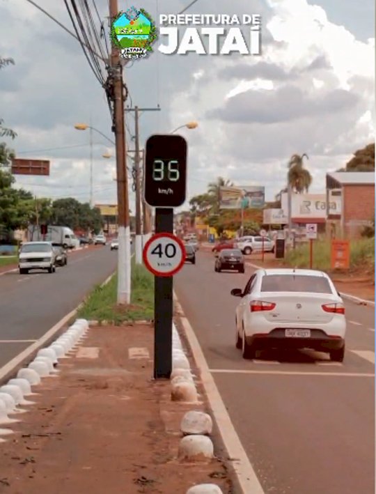 Prefeitura implanta redutores de velocidade garantindo um trânsito mais seguro