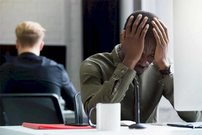 Brasil dá passo importante na regulamentação sobre saúde mental no trabalho; entenda