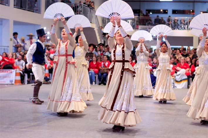 Evento gratuito em Cristalina homenageia a cultura e a gastronomia do Sul do Brasil
