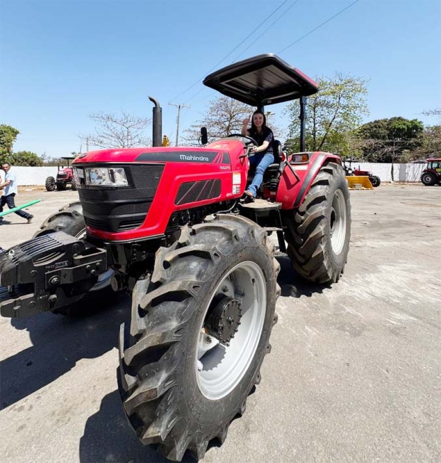 Jataí recebe trator agrícola destinado pela deputada federal Marussa Boldrin