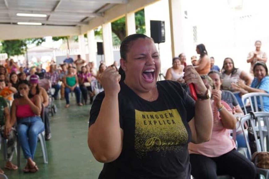 Governo entrega moradias a famílias em Lagoa Santa, Goiás
