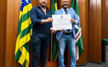 Marcelo Martins é homenageado na Câmara Municipal de  Goiânia 