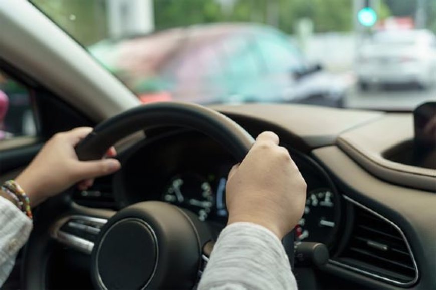 Segurança no trânsito ganha destaque em maio e reforça atenção na hora de escolher um carro
