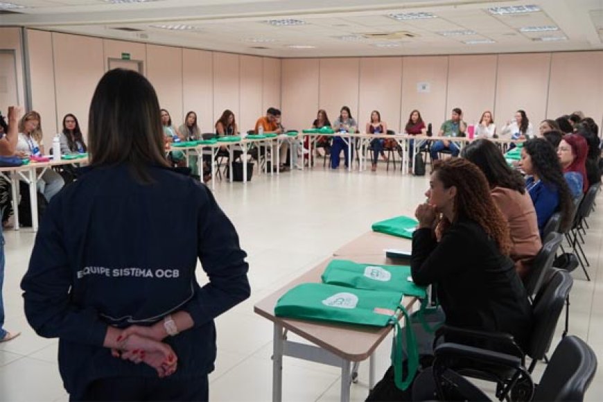 Professores de Goiás recebem treinamento para levar cultura cooperativista às salas de aula