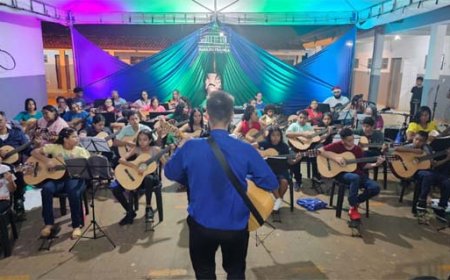 Educação e cultura: Escolas do Futuro de Goiás abrem 434 vagas gratuitas para cursos de Teatro e Violão