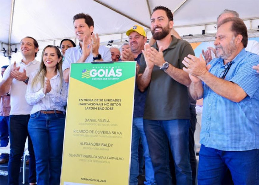 HABITAÇÃO: Daniel Vilela entrega 50 moradias em Serranópolis e anuncia novas unidades para o município