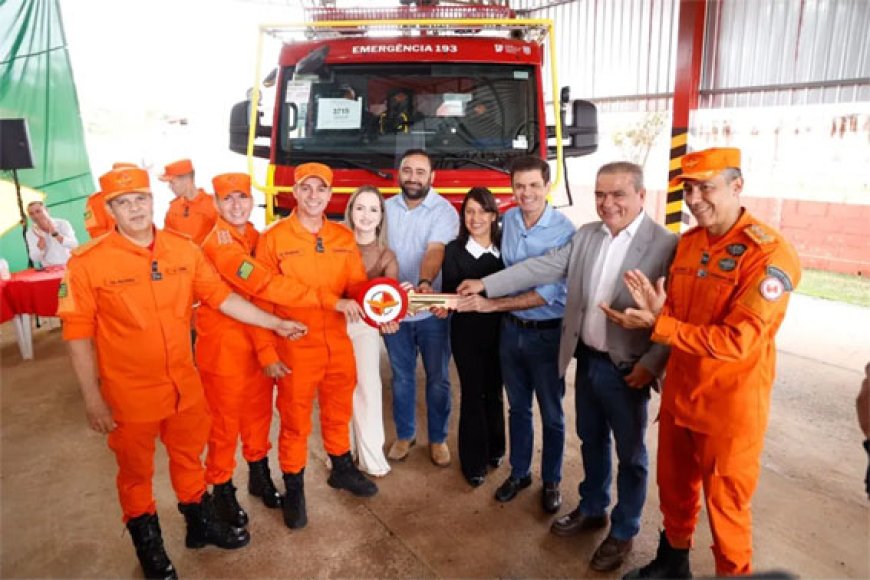 SEGURANÇA PÚBLICA: Bombeiros de Goiás recebem nova viatura para combate a incêndios em Silvânia