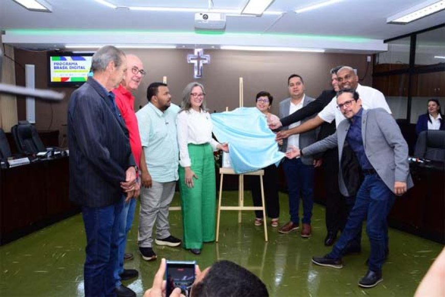 Sinal aberto da TV Câmara fortalece transparência e acesso à informação